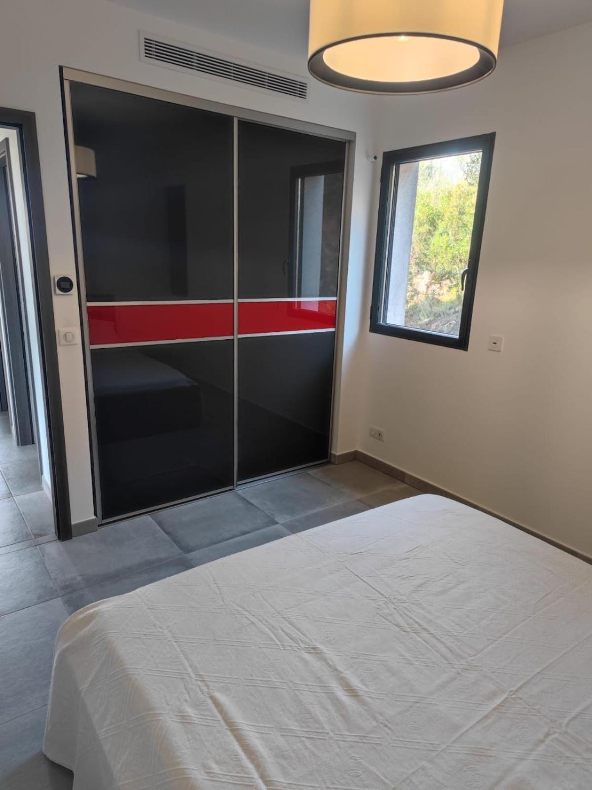 Bel Appartement Spacieux A Porto-Vecchio, 10Min A Pieds Du Centre Ville Extérieur photo