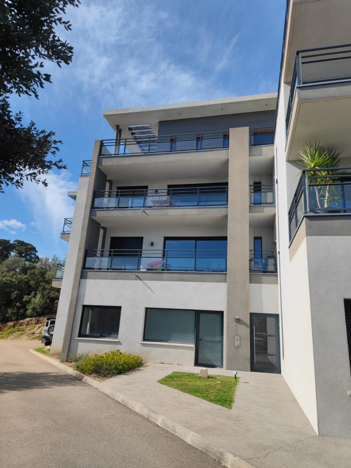 Bel Appartement Spacieux A Porto-Vecchio, 10Min A Pieds Du Centre Ville Extérieur photo